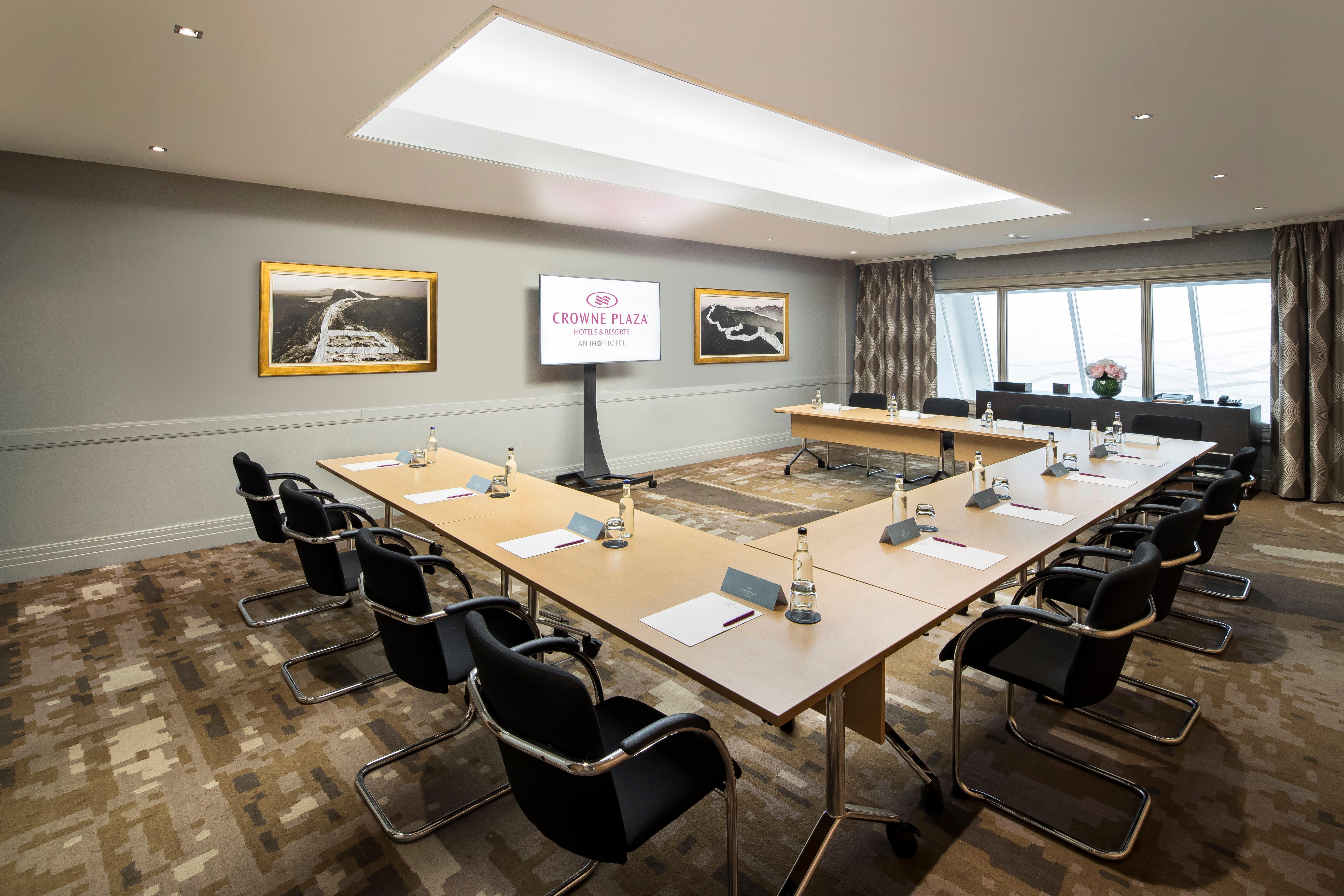 Crowne Plaza Glasgow By Ihg Екстер'єр фото