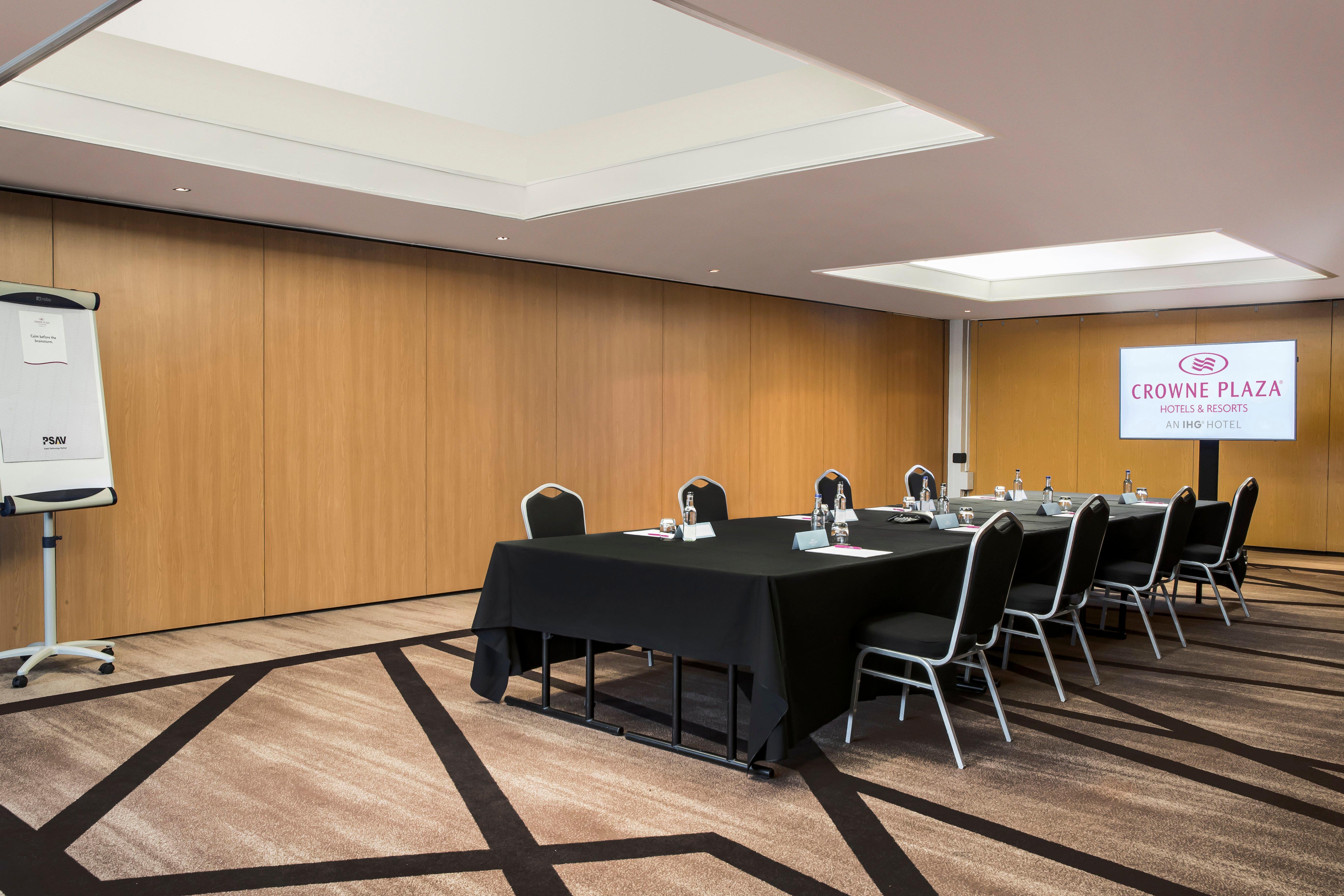 Crowne Plaza Glasgow By Ihg Екстер'єр фото