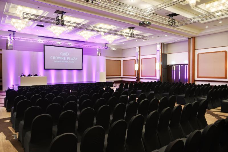 Crowne Plaza Glasgow By Ihg Екстер'єр фото